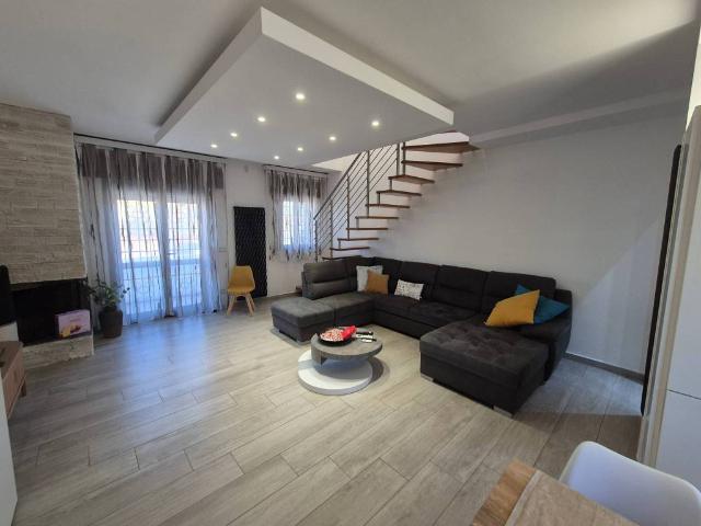 Villa Indipendente in vendita a Roma Capitale, Lazio