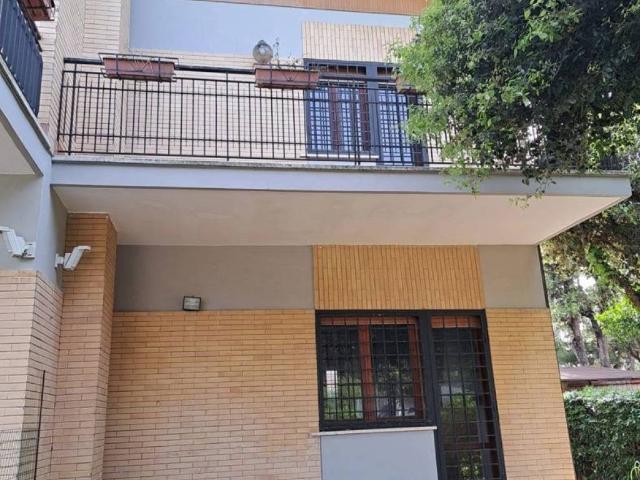 Villa Indipendente in vendita a Roma Capitale, Lazio