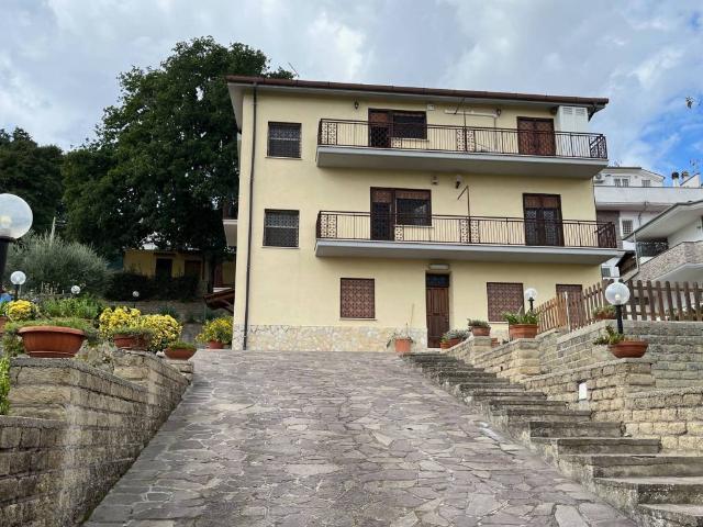 Villa Indipendente in vendita a Roma Capitale, Lazio