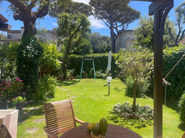 Villa Indipendente in vendita a Fregene, Roma Capitale