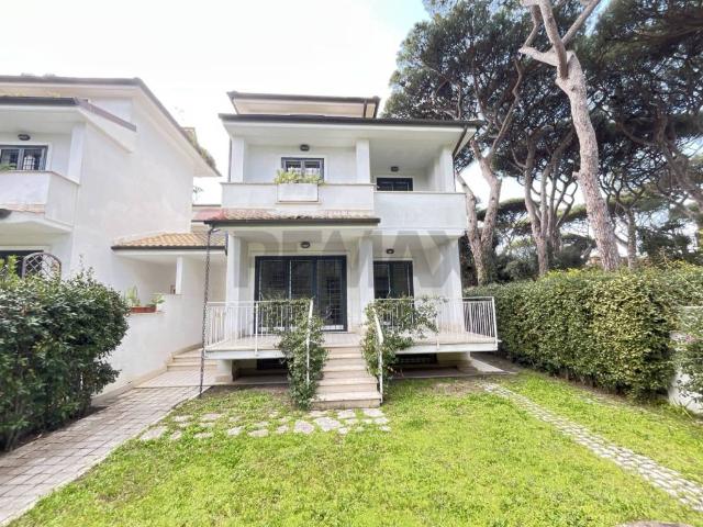 Villa Indipendente in vendita a Fregene, Roma Capitale