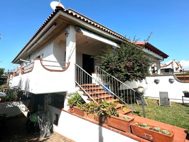 Villa Indipendente in vendita a Roma Capitale, Lazio