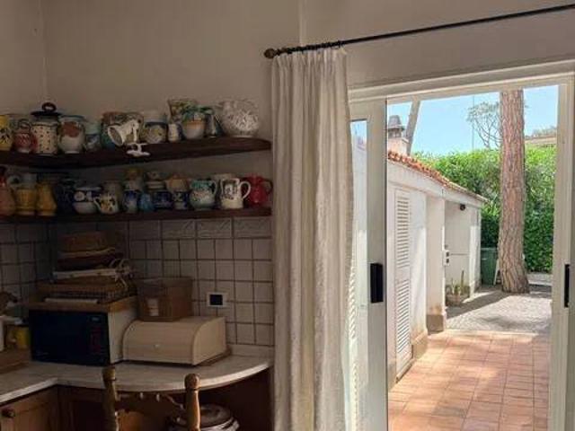 Villa Indipendente in vendita a Fregene, Roma Capitale