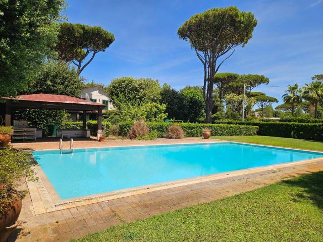 Villa Indipendente in vendita a Fregene, Roma Capitale