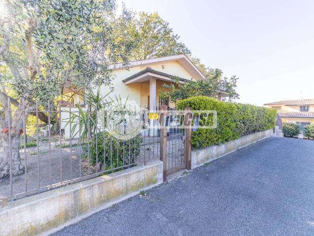 Villa Indipendente in vendita a Roma Capitale, Lazio