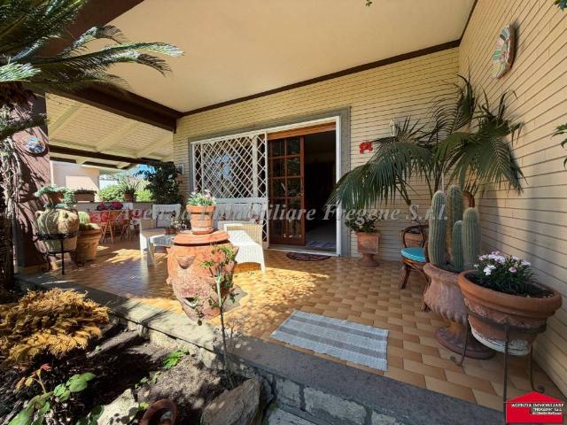 Villa Indipendente in vendita a Primavera, Roma Capitale