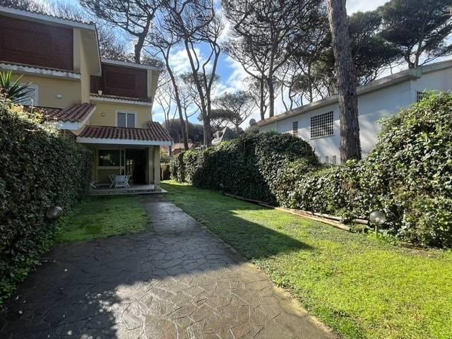 Villa Indipendente in vendita a Fregene, Roma Capitale