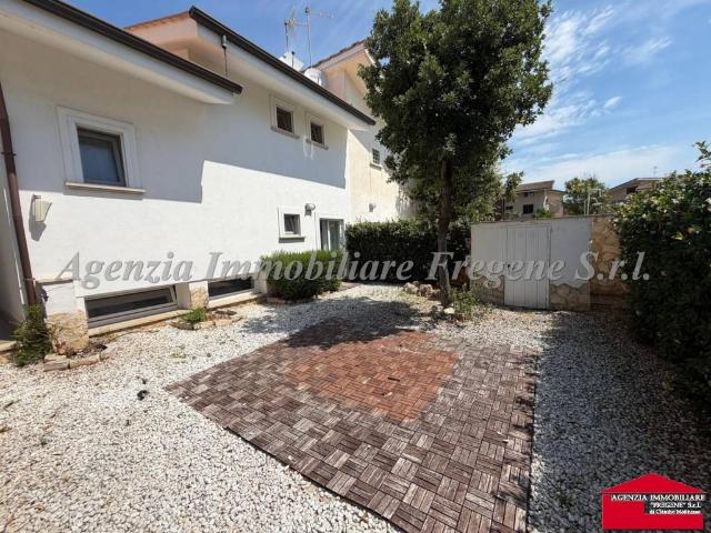 Villa Indipendente in vendita a Fregene, Roma Capitale