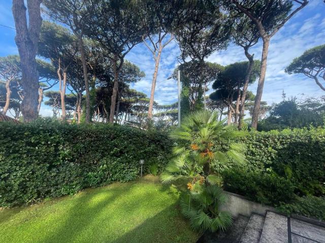 Villa Indipendente in vendita a Fregene, Roma Capitale