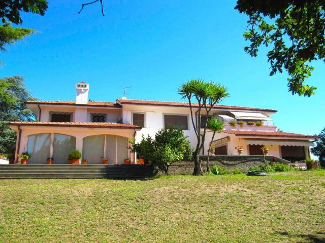 Villa Indipendente in vendita a Roma Capitale, Lazio