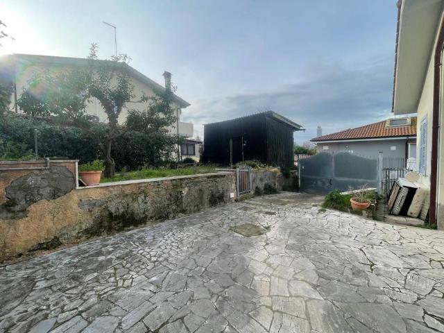 Villa Indipendente in vendita a Roma Capitale, Lazio