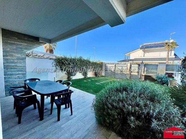 Villa Indipendente in vendita a Fregene, Roma Capitale