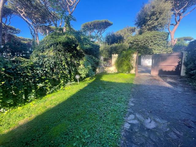 Villa Indipendente in vendita a Fregene, Roma Capitale