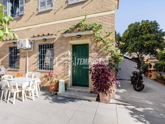 Villa Indipendente in vendita a Passoscuro, Fiumicino