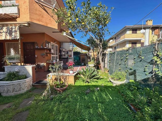 Villa Indipendente in vendita a Fregene, Roma Capitale