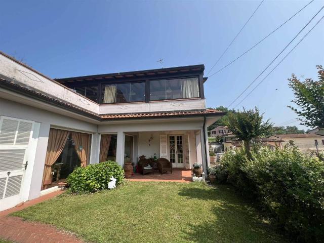 Villa Indipendente in vendita a San Terenzo Monti, Fivizzano