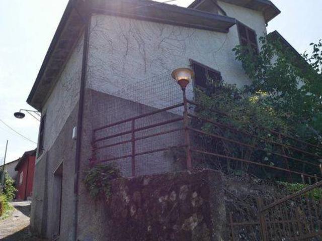 Villa Indipendente in vendita a Unione di comuni Montana Lunigiana, Fivizzano