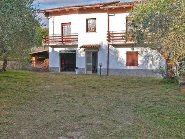 Villa Indipendente in vendita a Unione di comuni Montana Lunigiana, Fivizzano