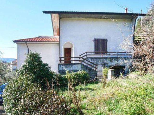 Villa Indipendente in vendita a Unione di comuni Montana Lunigiana, Fivizzano