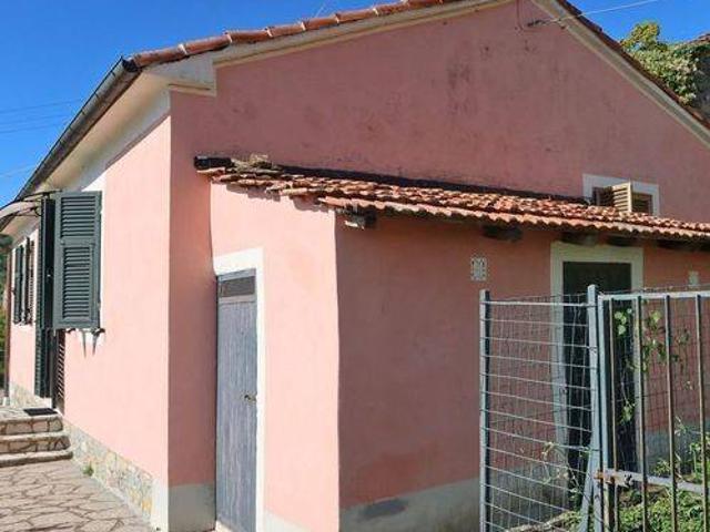 Villa Indipendente in vendita a Unione di comuni Montana Lunigiana, Fivizzano