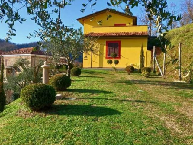 Villa Indipendente in vendita a Unione di comuni Montana Lunigiana, Fivizzano