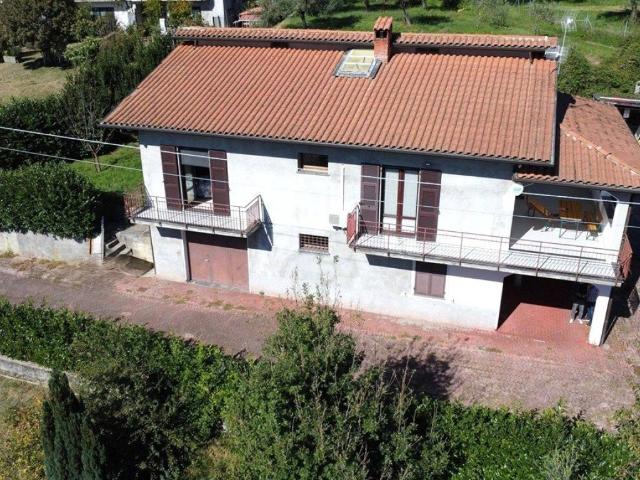 Villa Indipendente in vendita a Unione di comuni Montana Lunigiana, Fivizzano