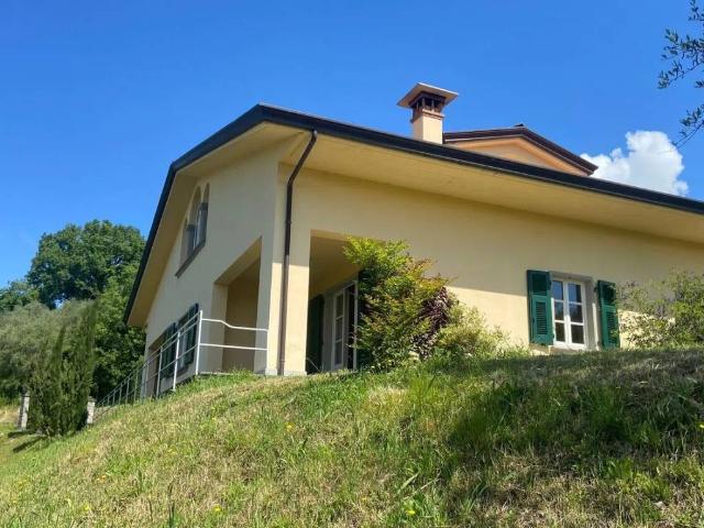 Villa Indipendente in vendita a Unione di comuni Montana Lunigiana, Fivizzano