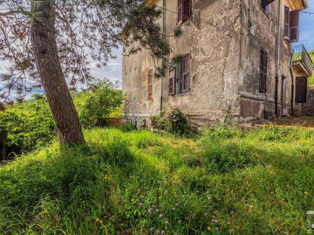 Villa Indipendente in vendita a Unione di comuni Montana Lunigiana, Fivizzano