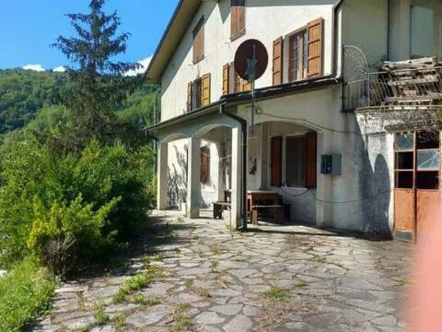 Villa Indipendente in vendita a Unione di comuni Montana Lunigiana, Fivizzano