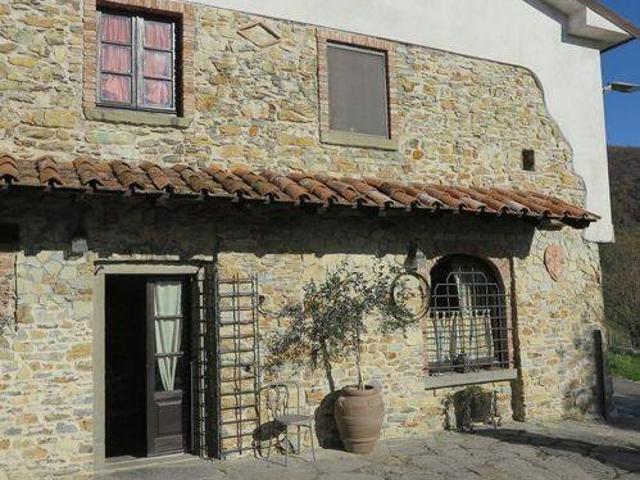 Villa Indipendente in vendita a Unione di comuni Montana Lunigiana, Fivizzano