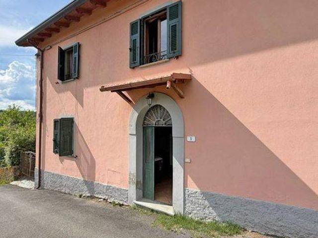 Villa Indipendente in vendita a Unione di comuni Montana Lunigiana, Fivizzano