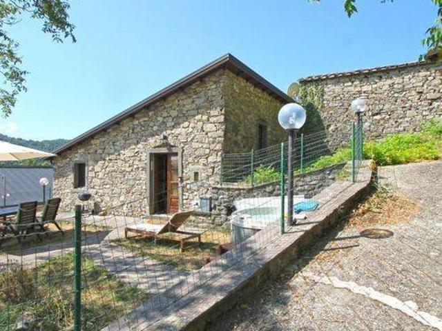 Villa Indipendente in vendita a Unione di comuni Montana Lunigiana, Fivizzano