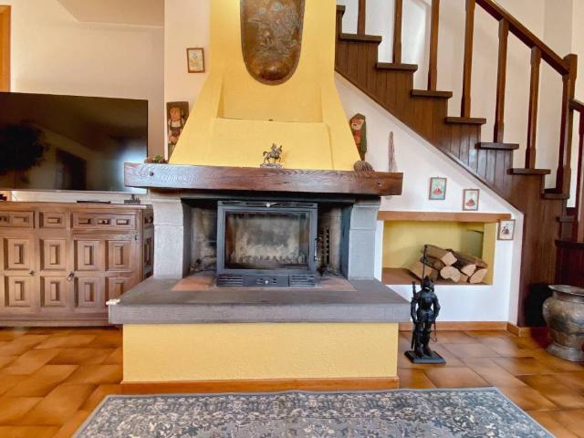 Villa Indipendente in vendita a Unione di comuni Montana Lunigiana, Fivizzano