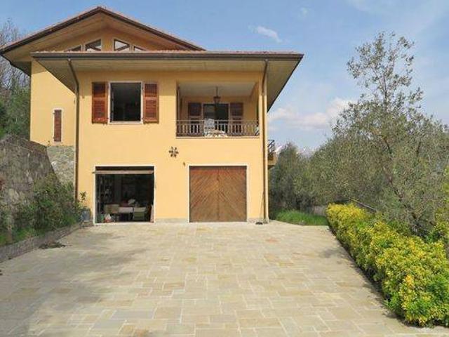 Villa Indipendente in vendita a Unione di comuni Montana Lunigiana, Fivizzano