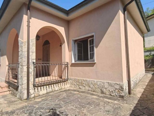 Villa Indipendente in vendita a Unione di comuni Montana Lunigiana, Fivizzano