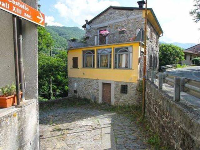 Villa Indipendente in vendita a Unione di comuni Montana Lunigiana, Fivizzano