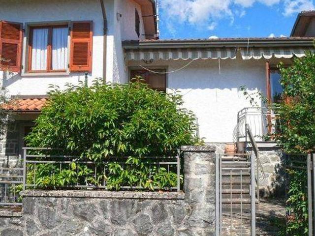 Villa Indipendente in vendita a Unione di comuni Montana Lunigiana, Fivizzano