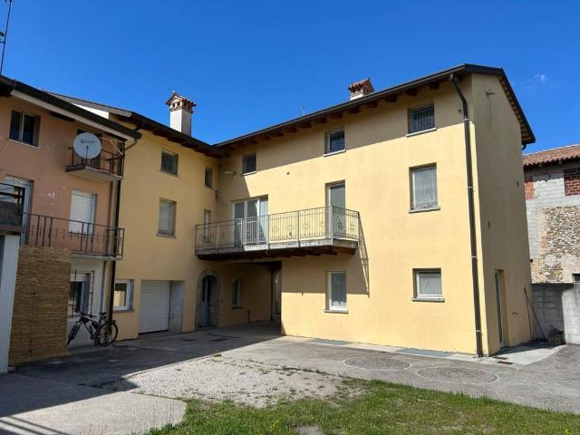 Villa Indipendente in vendita a Flaibano, Friuli-Venezia Giulia