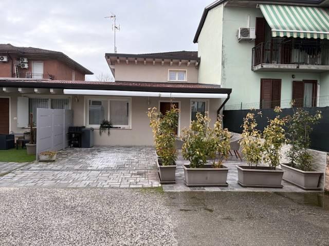 Villa Indipendente in vendita a Onzato di Flero, Flero