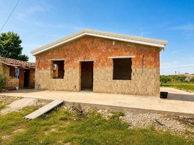 Villa Indipendente in vendita a Santuzzo, Floridia