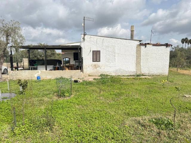 Villa Indipendente in vendita a Santuzzo, Floridia