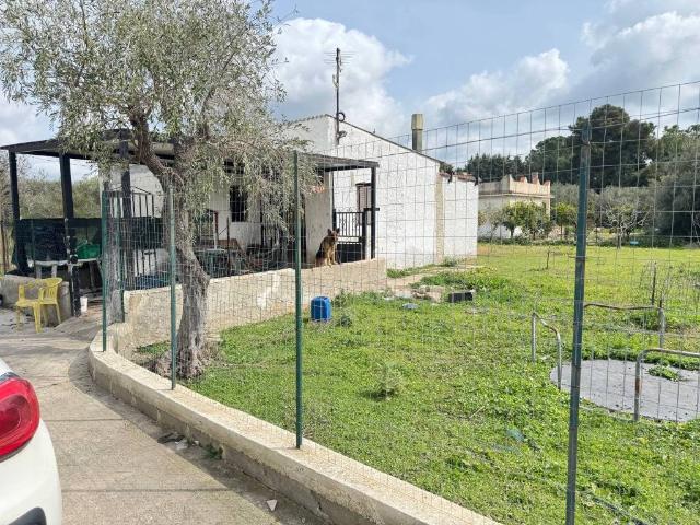 Villa Indipendente in vendita a Santuzzo, Floridia