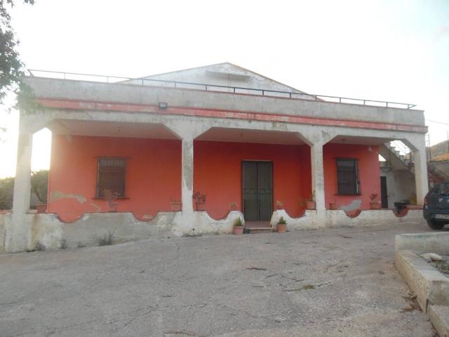 Villa Indipendente in vendita a Santuzzo, Floridia