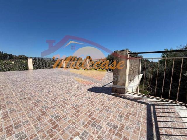 Villa Indipendente in vendita a Floridia, Sicilia