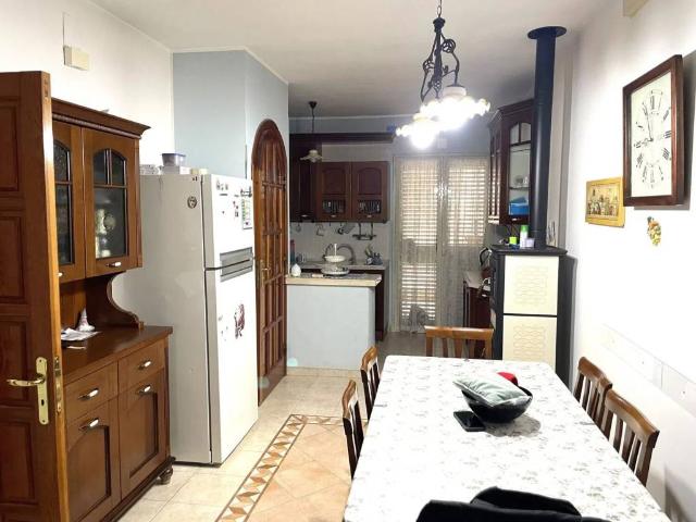 Villa Indipendente in vendita a Santuzzo, Floridia