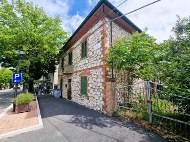 Villa Indipendente in vendita a Foiano Della Chiana, Toscana