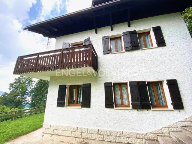 Villa Indipendente in vendita a Magnifica Comunità degli Altipiani Cimbri, Folgaria