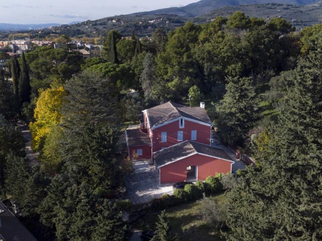 Villa Indipendente in vendita a Istituto Missionario Sacro Cuore, Foligno