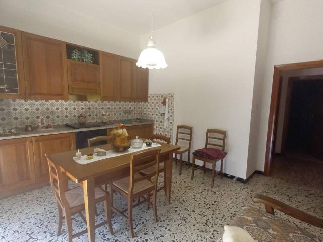 Villa Indipendente in vendita a Borroni, Foligno