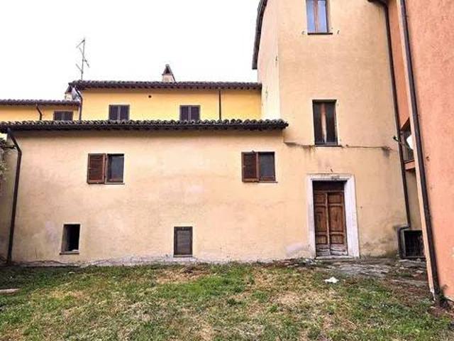 Villa Indipendente in vendita a San Giovanni Profiamma, Foligno